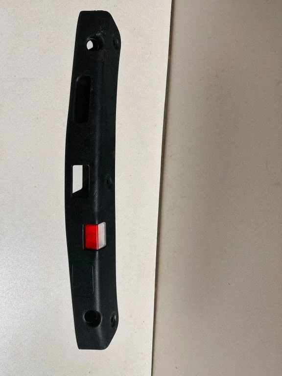 Listwa klapy bagażnika A2137504000
