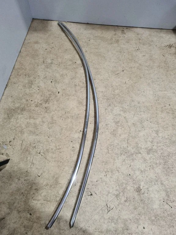 Katuse liist „molding" 6700431180