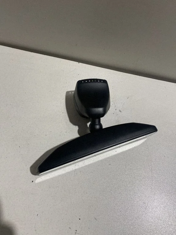 Rear view mirror (interior) 048369