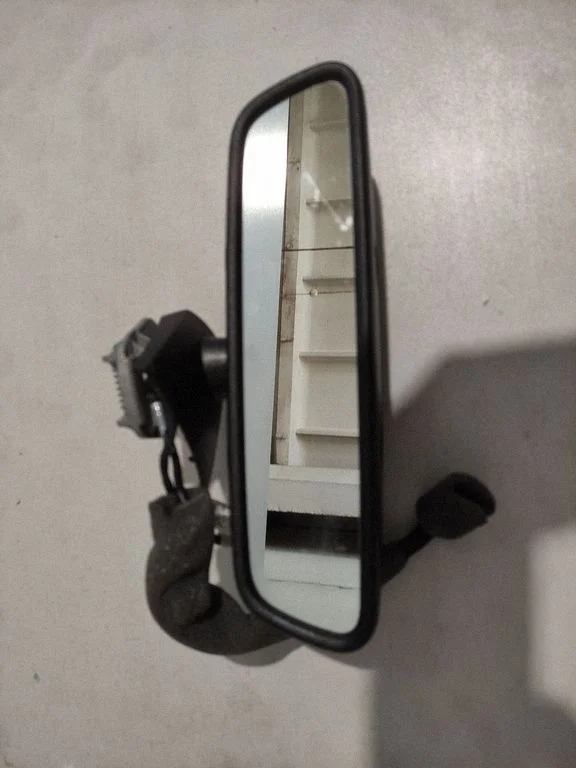 Rear view mirror (interior) 026530
