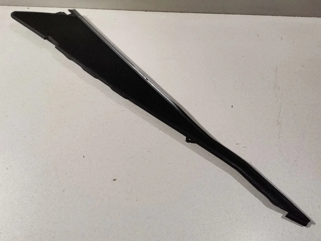 Kita centrinė konsolės (tunelio) detalė
