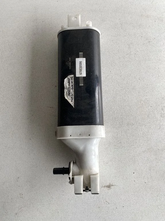 Active carbon filter fuel vapour canister 670030586