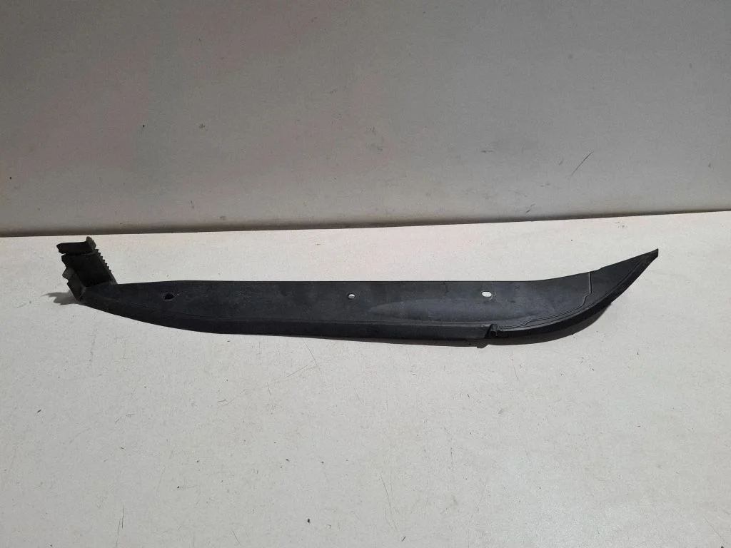 Fender end trim – Porsche Macan (95B) (2019-)