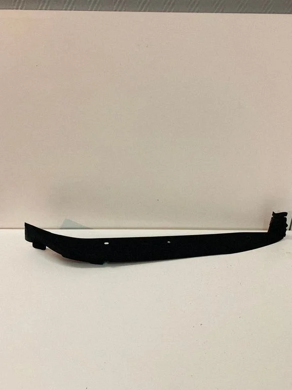 Fender end trim – Porsche Macan (95B) (2019-)