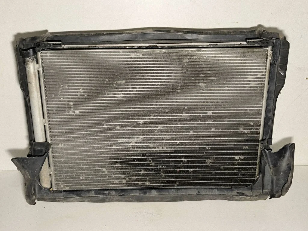 Radiaatorite komplekt – Mercedes-Benz C-klass W205 (2014-2021)