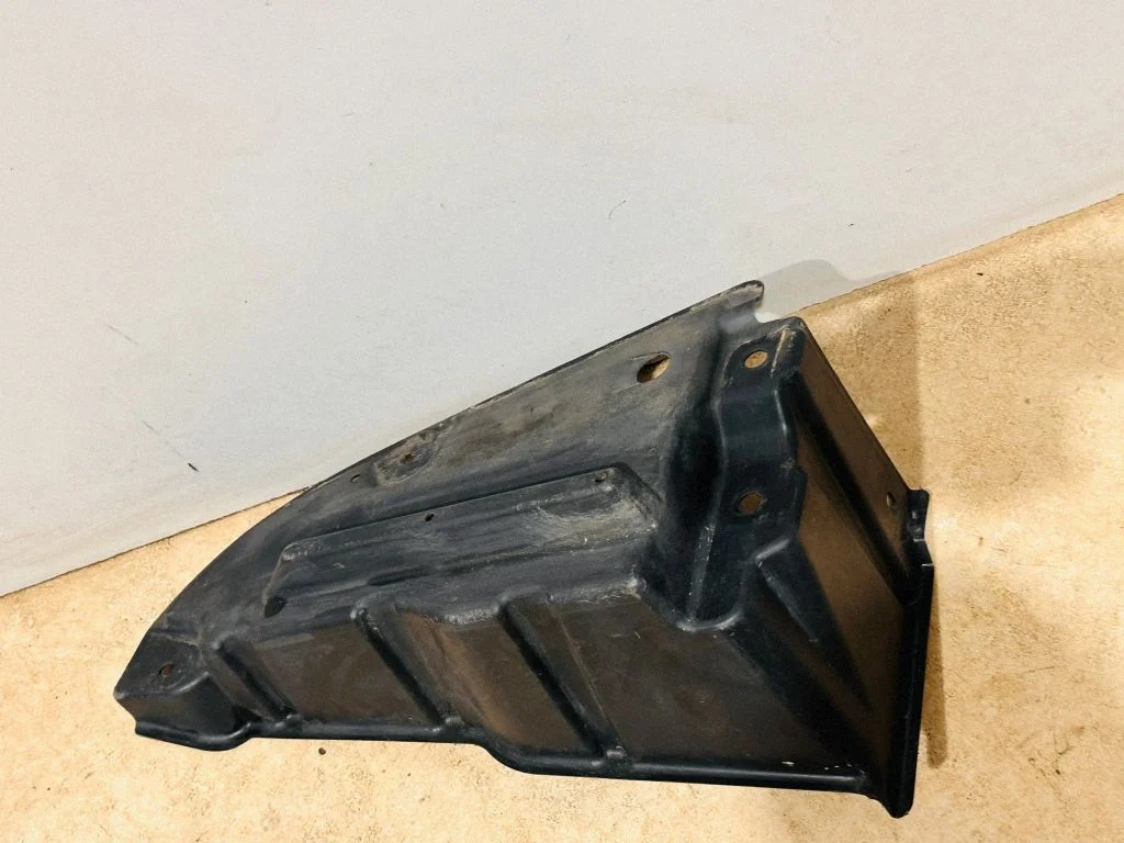 Side bottom protection 5872348060