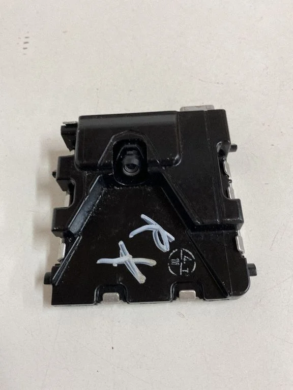 Windshield/windscreen camera 8646C48010