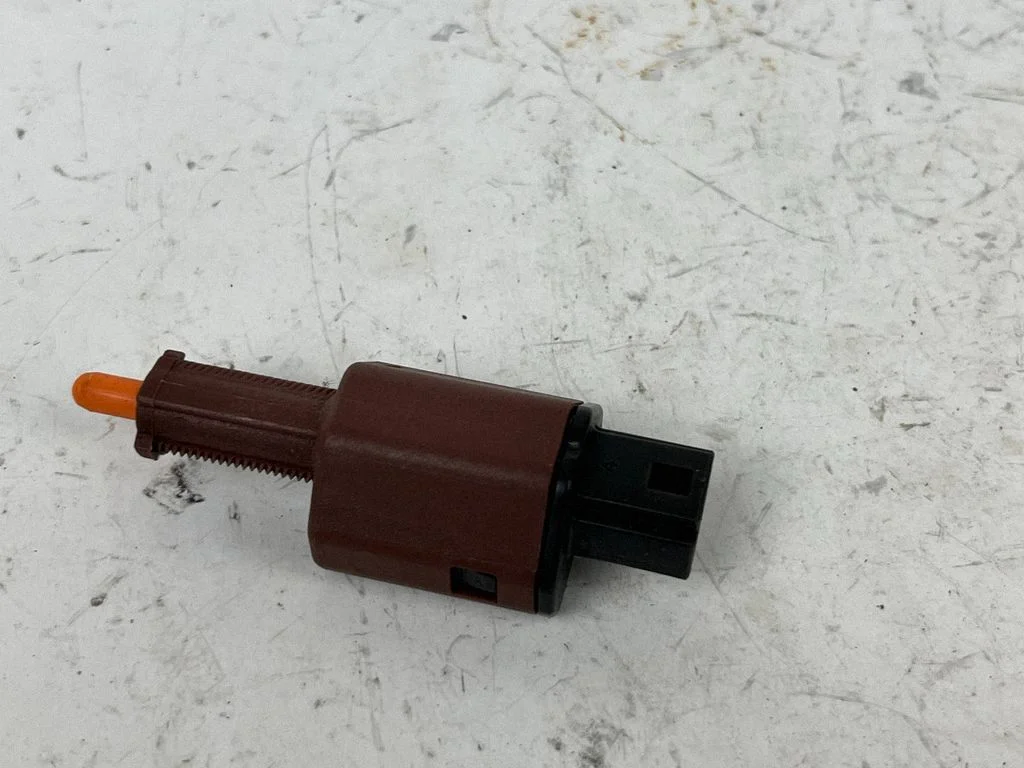 Brake pedal sensor switch – Tesla Model S (2012-)