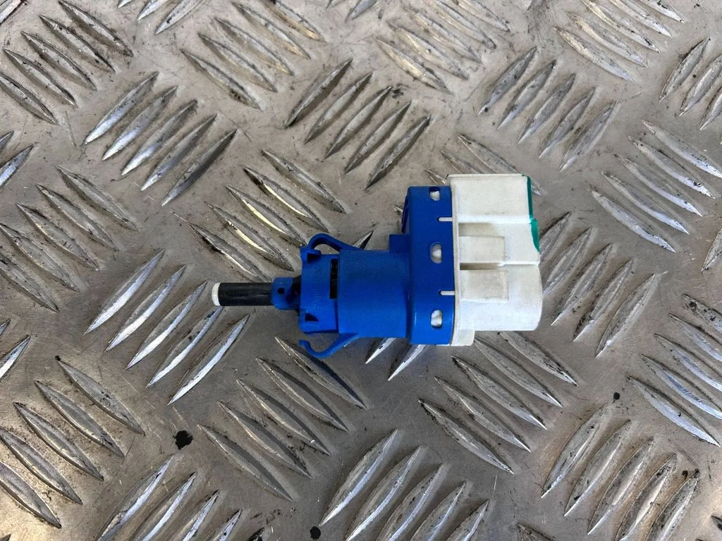 Brake pedal sensor switch 100512400A