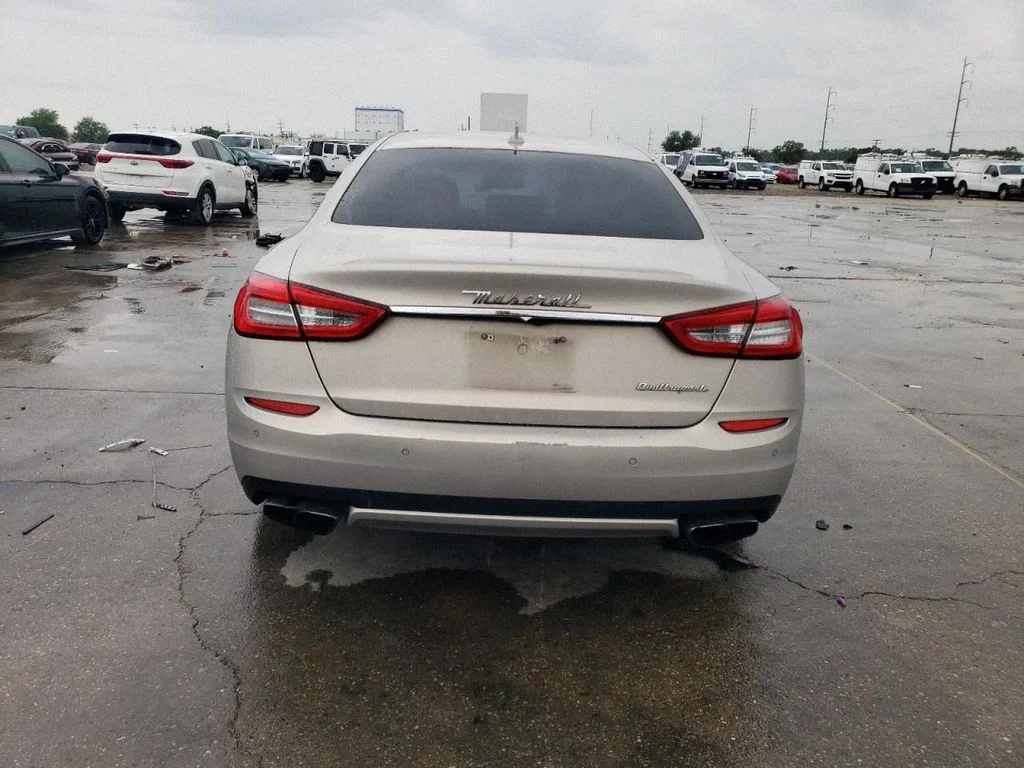 Maserati Quattroporte