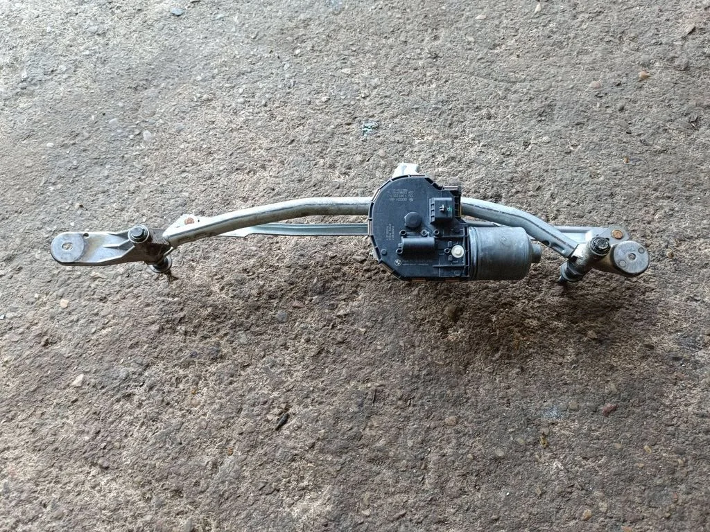 Valytuvų mechanizmas (trapecija)