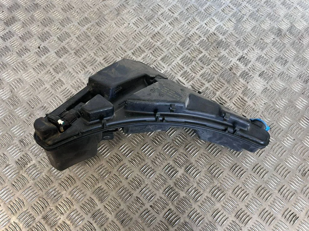 Windshield washer fluid reservoir/tank 80A955451B
