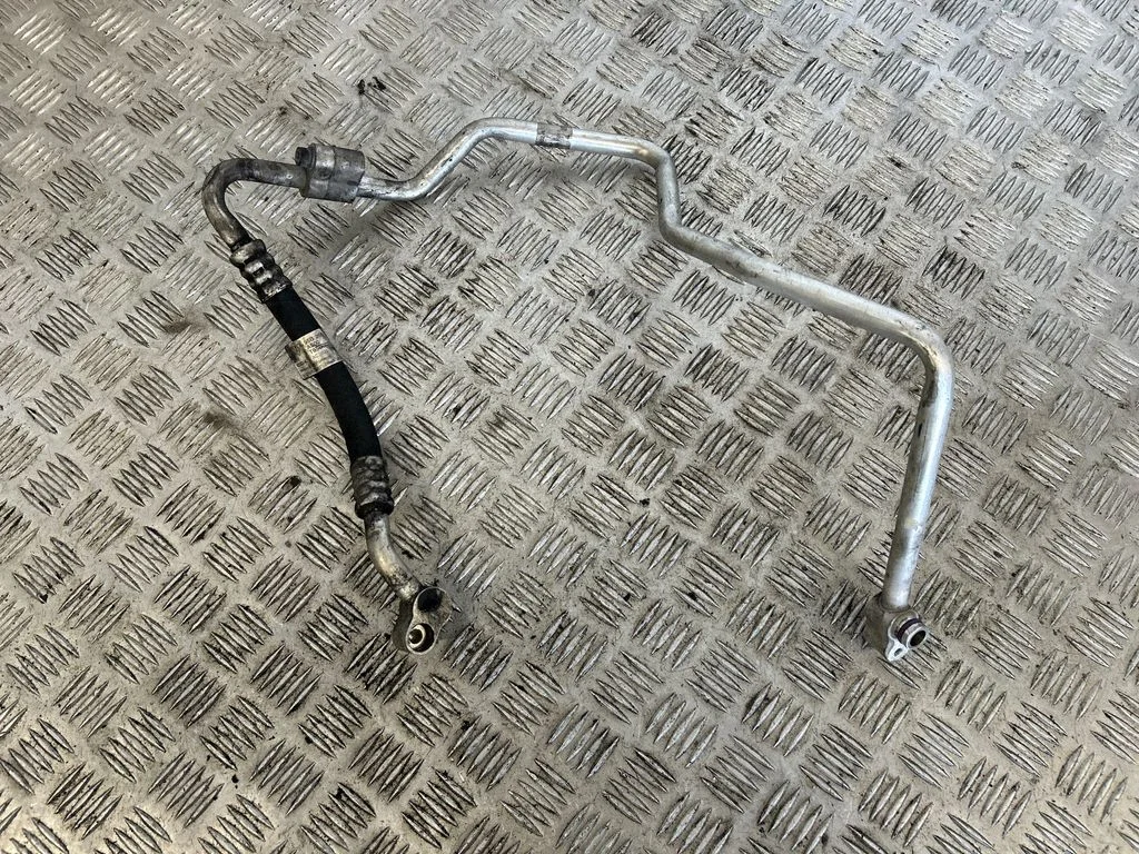 Air conditioning (A/C) pipe/hose – Porsche Macan (95B) (2014-2018)