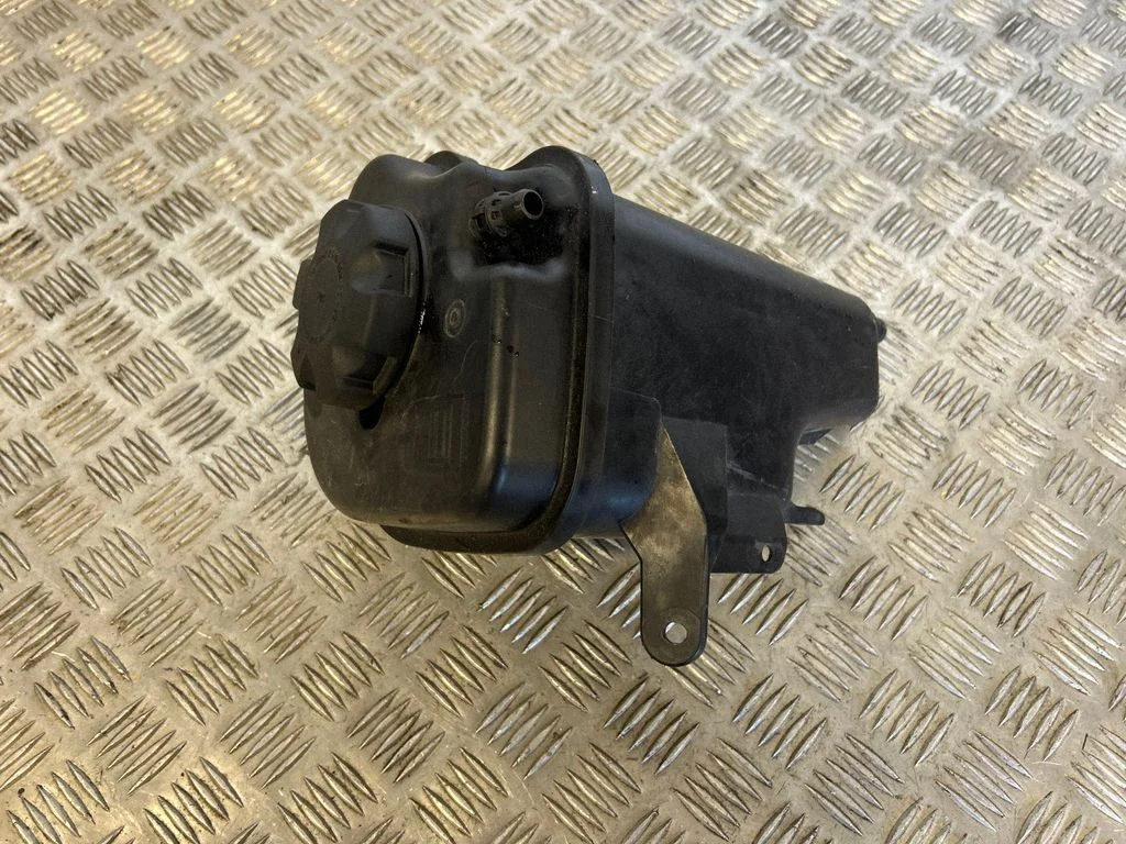 Coolant expansion tank/reservoir 7552546