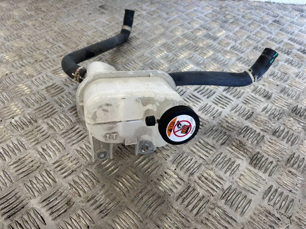 Coolant expansion tank/reservoir