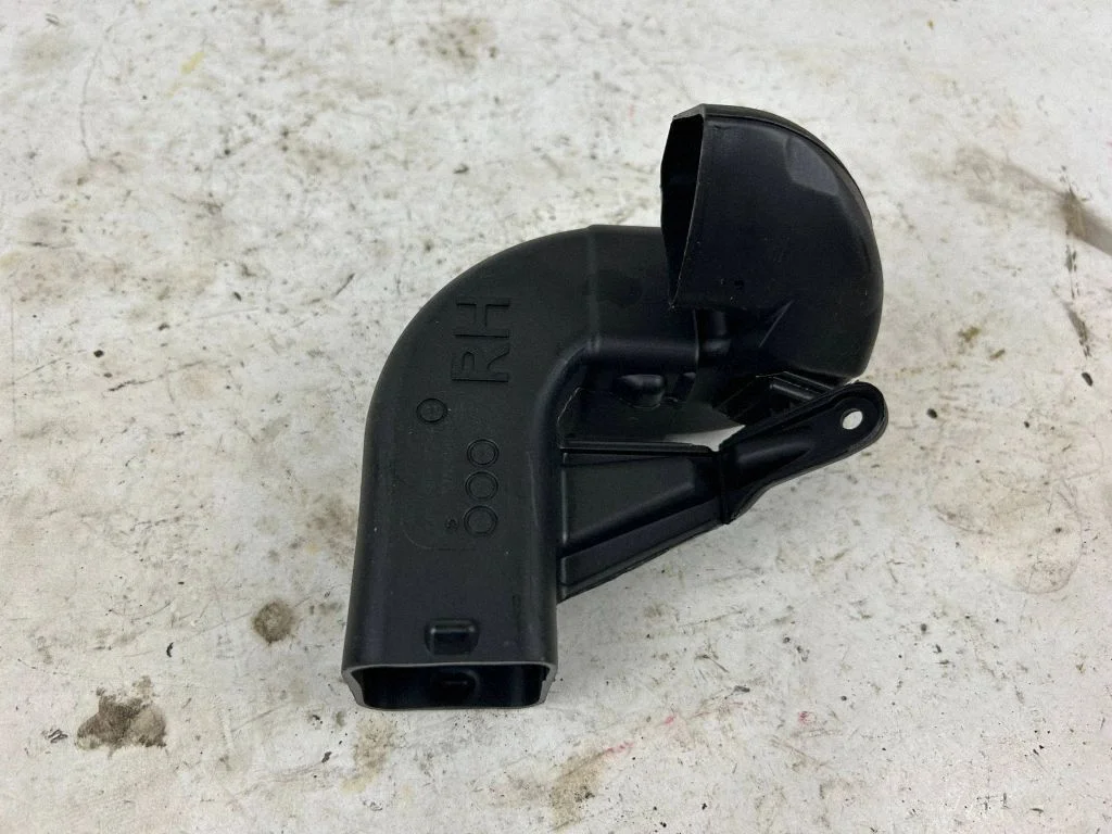 Cabin air duct channel J9D3018C34A