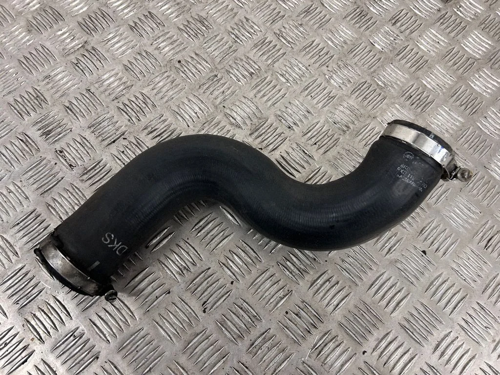 Intercooler hose/pipe 8K0145737