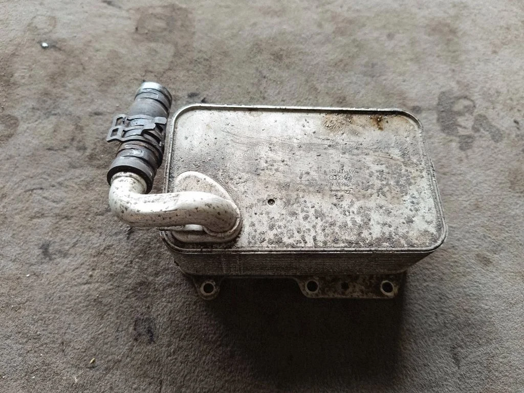 Transmisijos tepalo aušintuvas