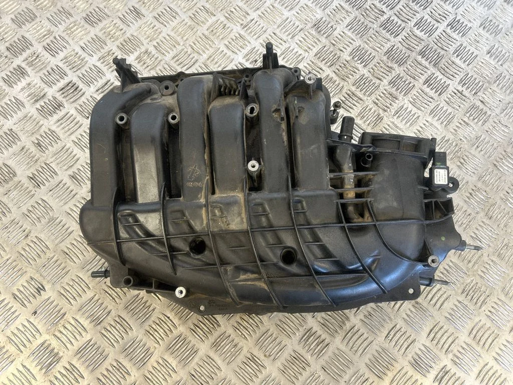 Intake manifold – Dodge Durango III (2010-)