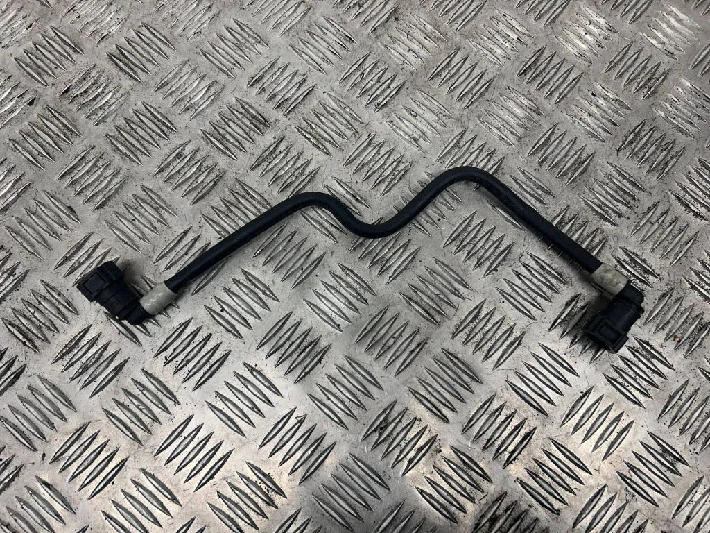 Fuel line pipe 4M0201220E
