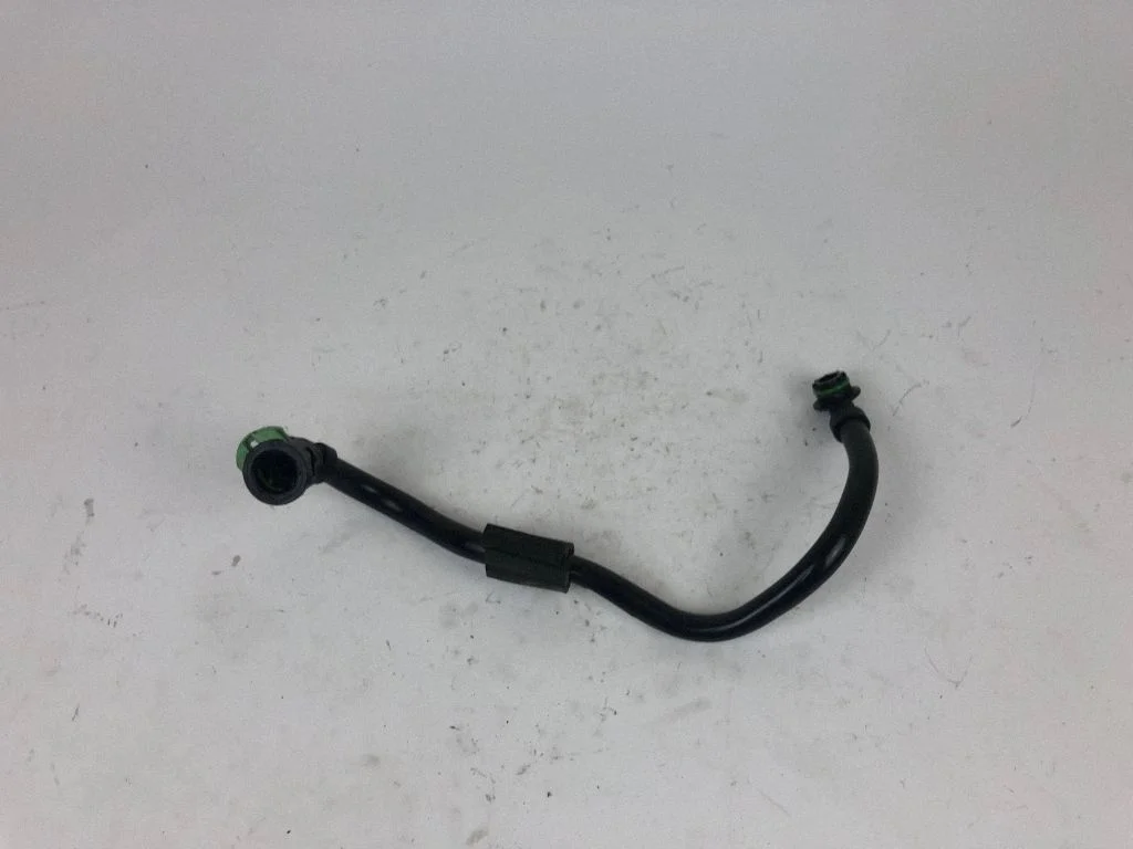 Fuel line pipe 14089210