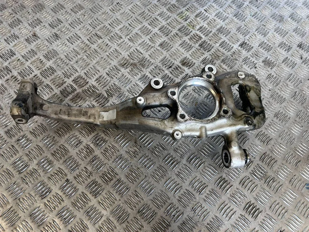 Front wheel hub 80A407559