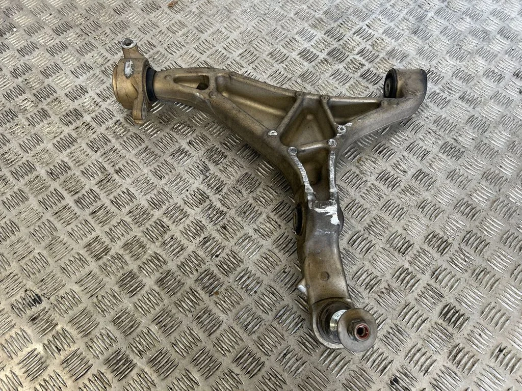 Front lower control arm/wishbone 04877717AB
