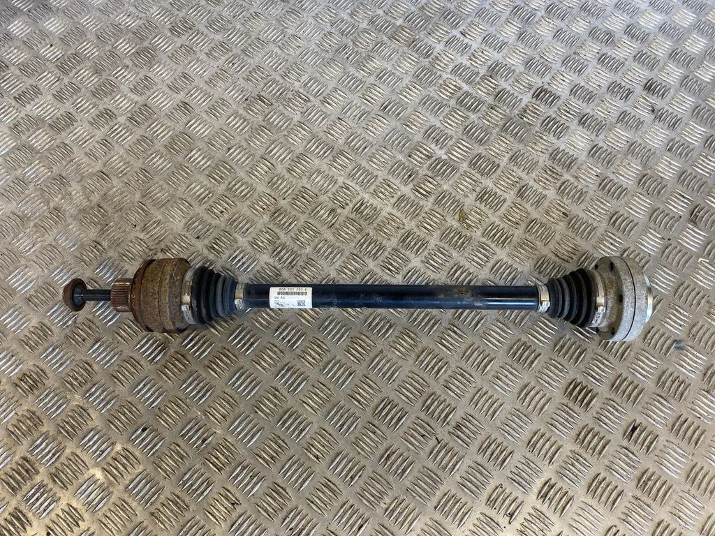 Tagumine pooltelg 80A501203E