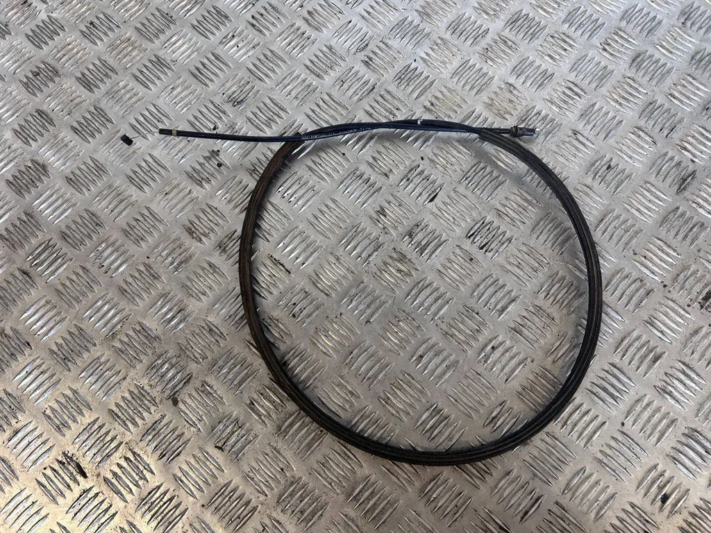 Engine bonnet/hood lock release cable 8T1823535