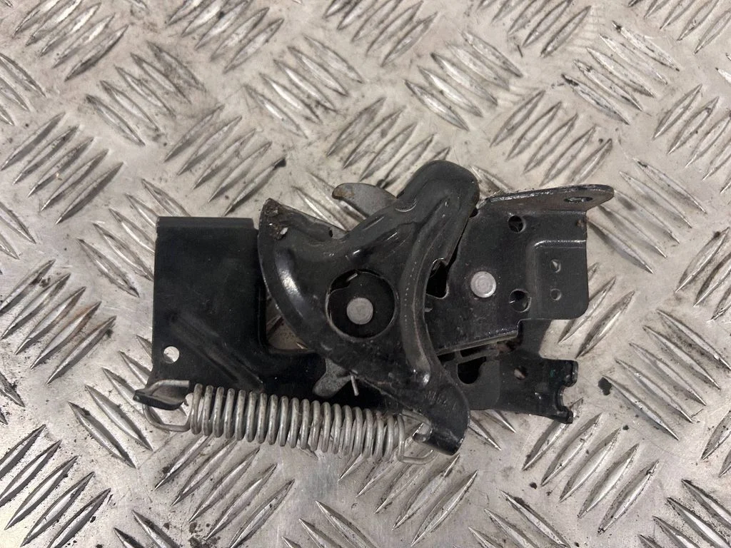 Engine bonnet/hood lock/catch 7242549