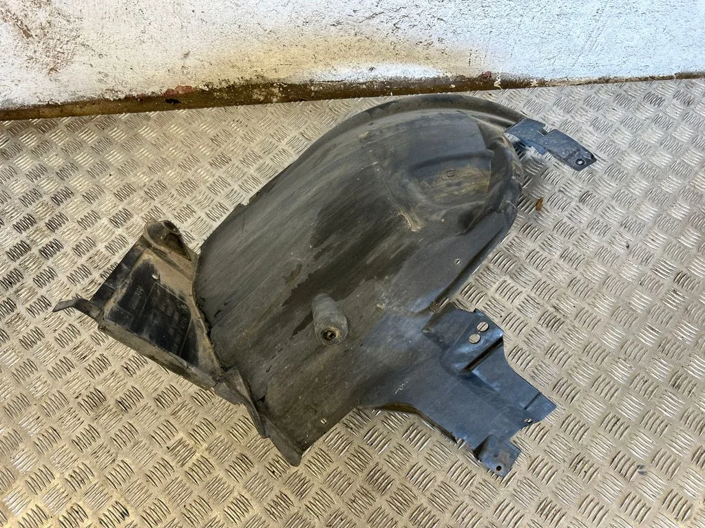 Front wheel arch liner splash guards 7169413