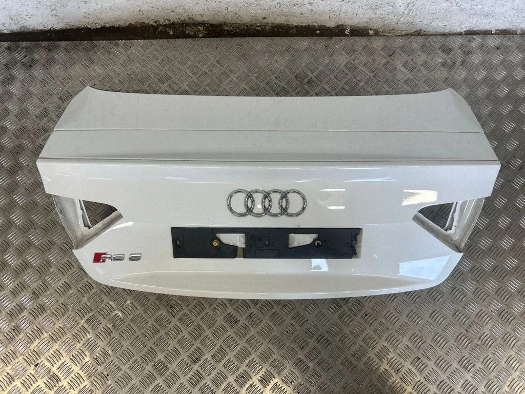 Tailgate/trunk/boot lid