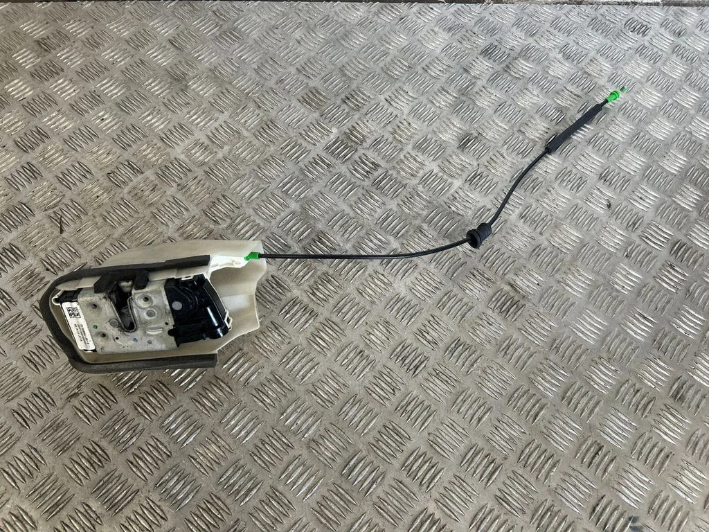 Front door lock – Tesla Model S (2012-)