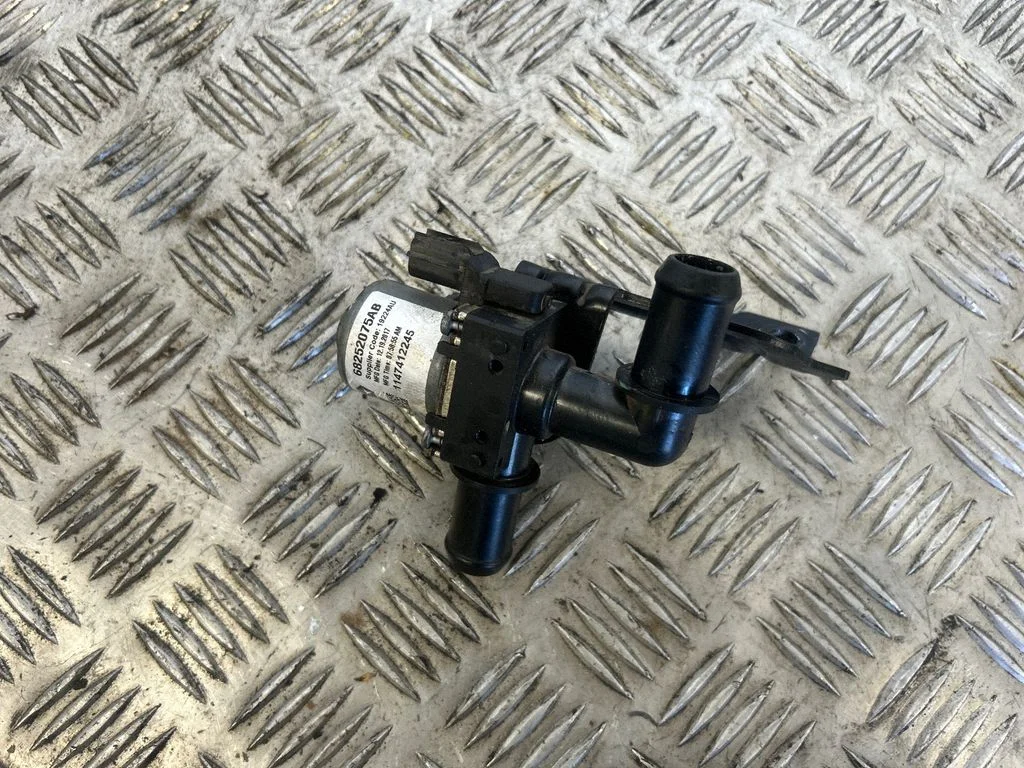 Electric auxiliary coolant/water pump 68252075AB