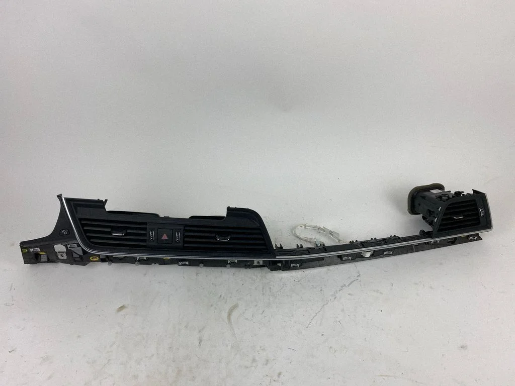 Dash center air vent grill 80B820902L