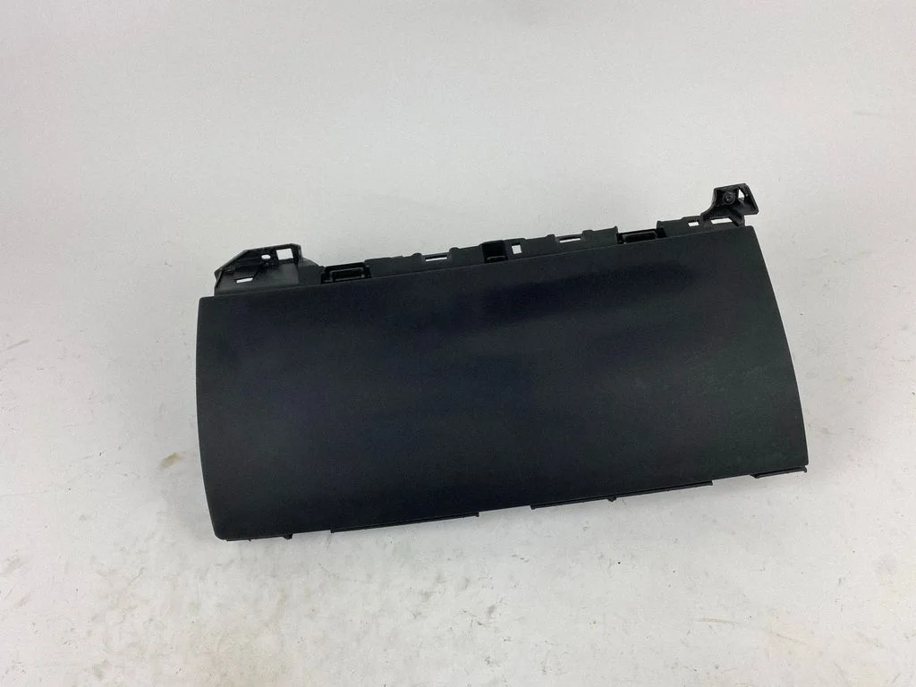 Glove box – Tesla Model S (2012-)
