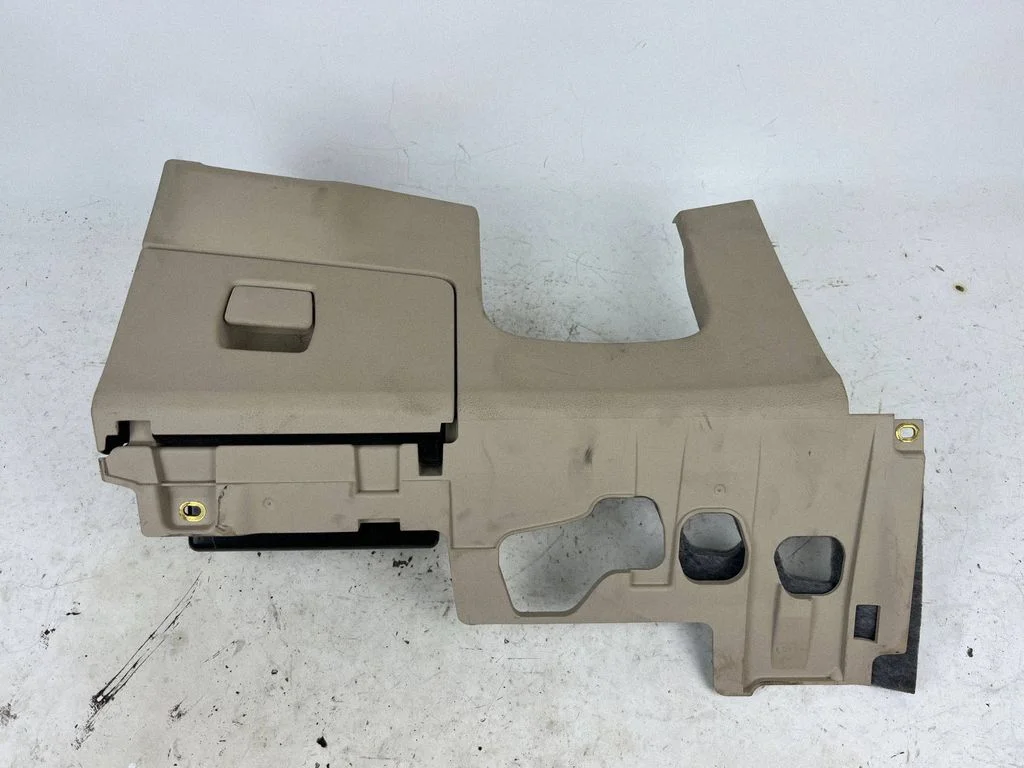 Panel deski rozdzielczej (dolny) – Audi Q5 SQ5 FY (2017-2025)
