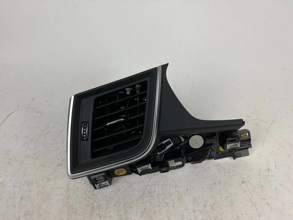 Dashboard side air vent grill/cover trim 80B820901