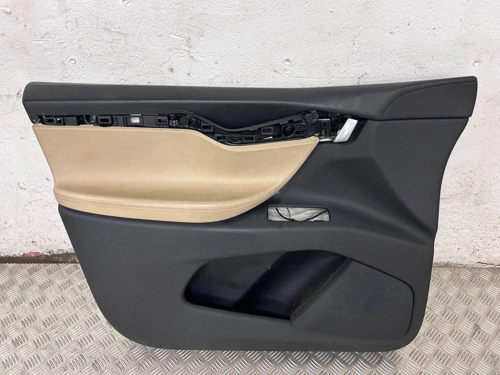 Front door card panel trim – Tesla Model S (2012-)