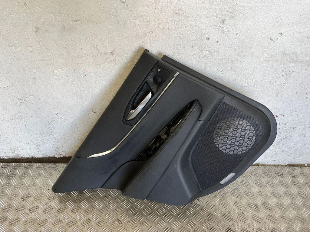 Rear door card panel trim 57776A1300
