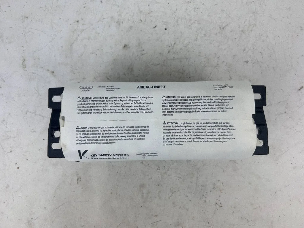 Passenger airbag 8T0880204F