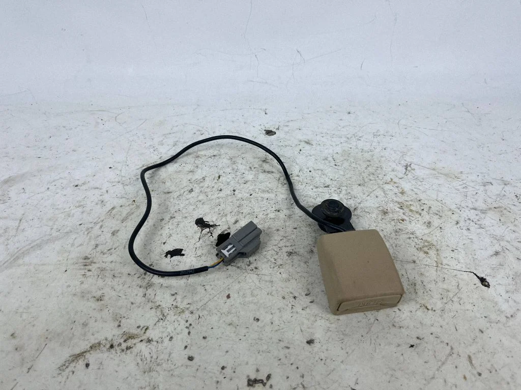 Rear seatbelt buckle 105503306C