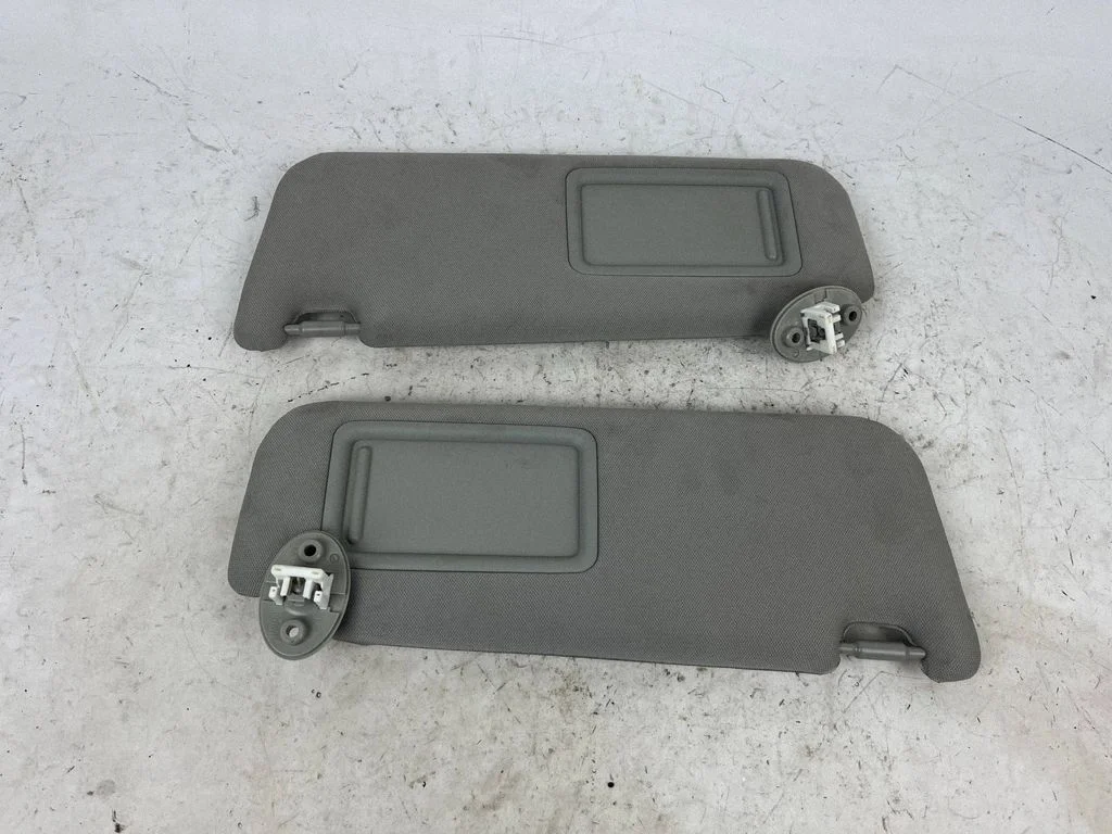 Sun visor