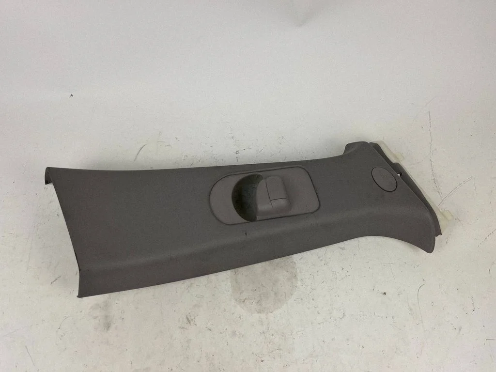 (B) pillar trim (top) – Alfa Romeo Stelvio (2016-)