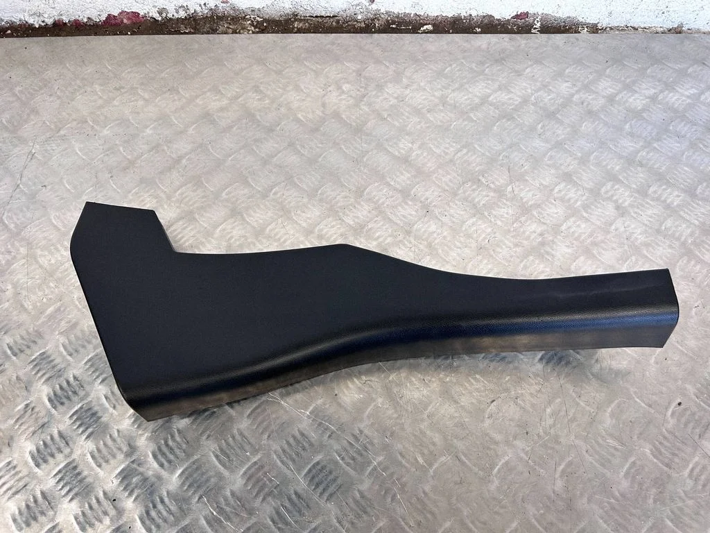 (C) pillar trim 670010905