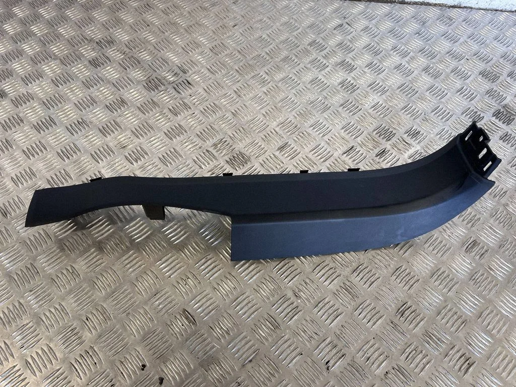 Rear sill trim cover 103596600C