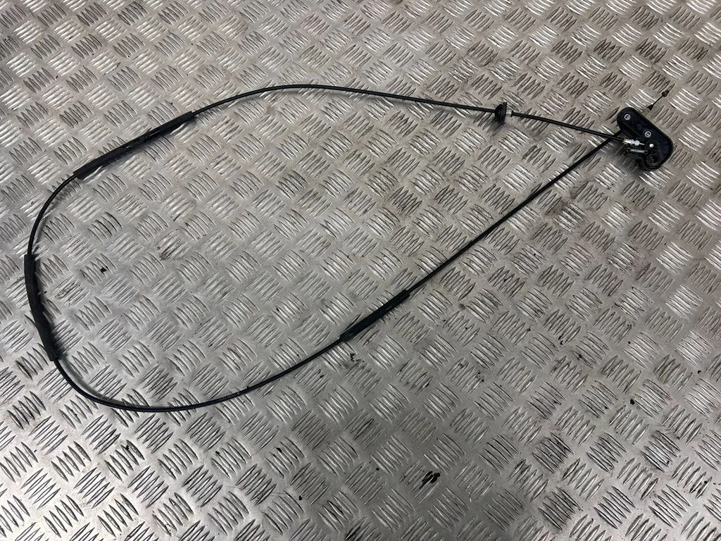 Engine bonnet (hood) release handle