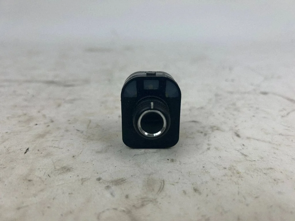Wing mirror switch – Audi Q5 SQ5 8R (2008-2017)