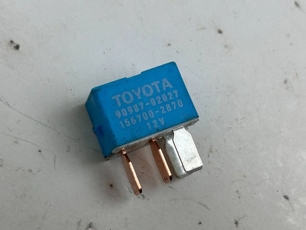Other relay 9098702027