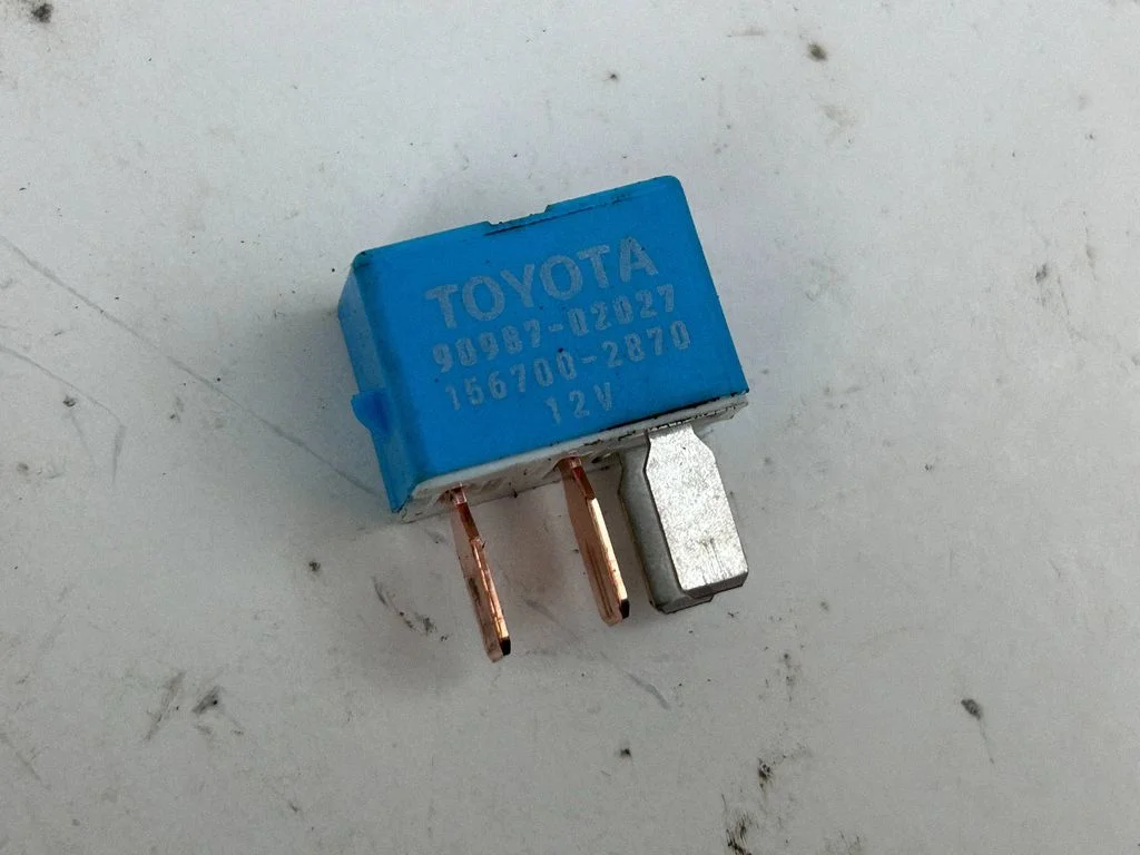 Other relay 9098702027